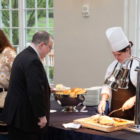 people serving food